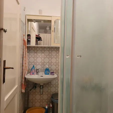 Madona Lägenhet Šibenik